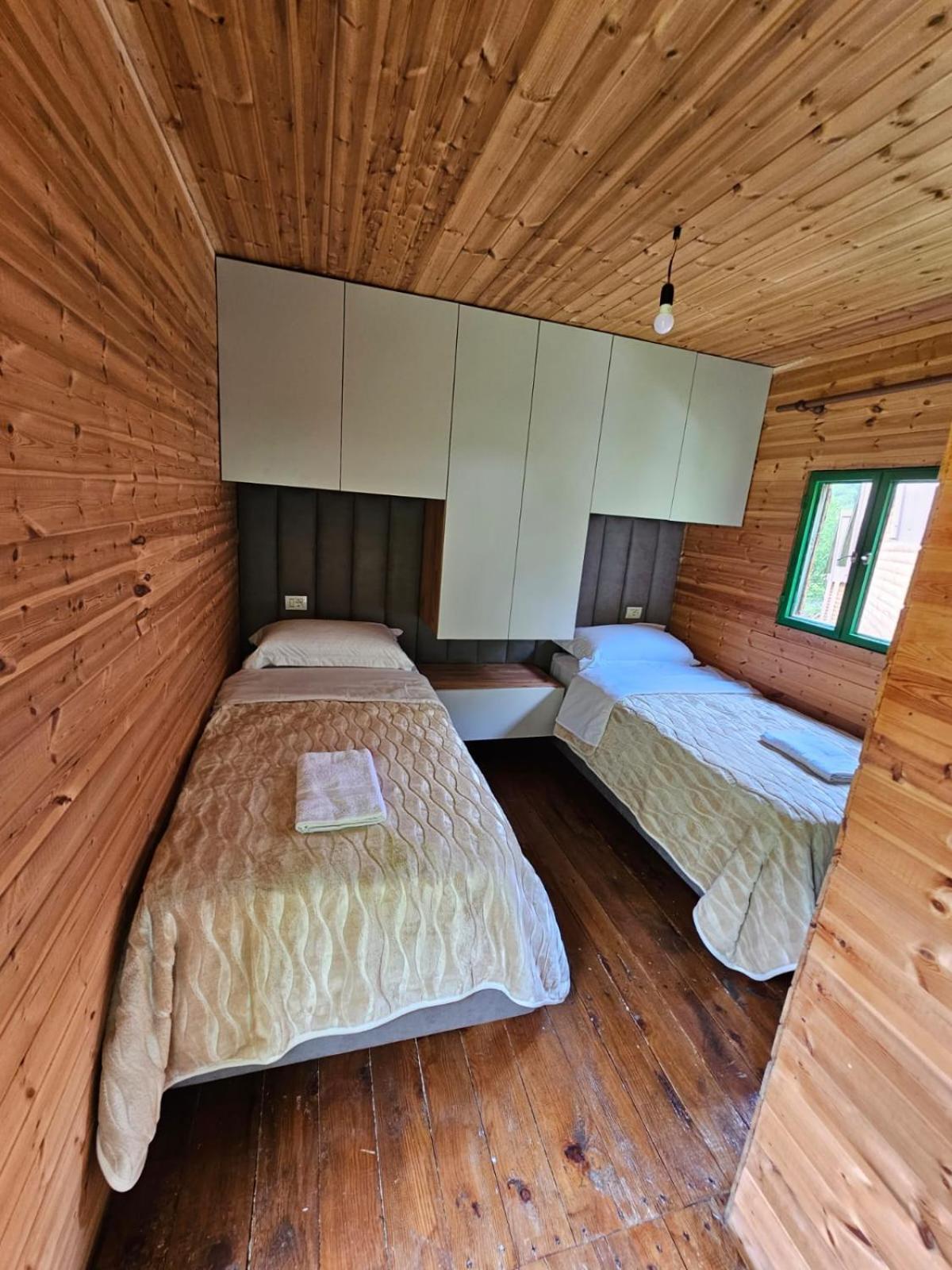 Bujtina Zemra Tradites Theth Chambre photo